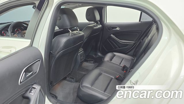 Mercedes-Benz GLA-Class GLA200 d