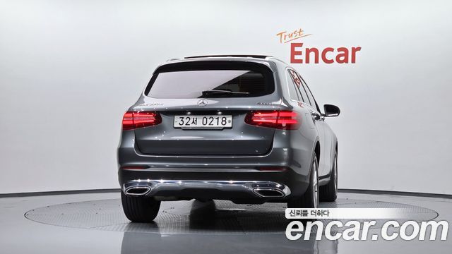 Mercedes-Benz GLC-Class GLC220 d 4MATIC