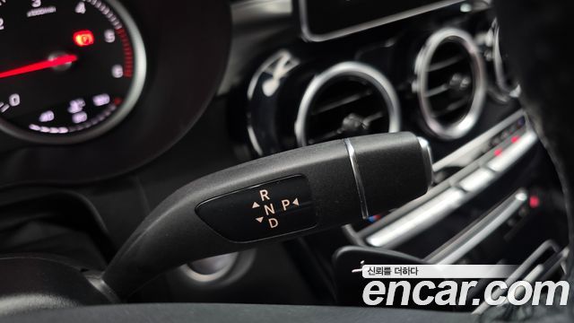 Mercedes-Benz GLC-Class GLC220 d 4MATIC