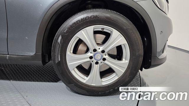 Mercedes-Benz GLC-Class GLC220 d 4MATIC