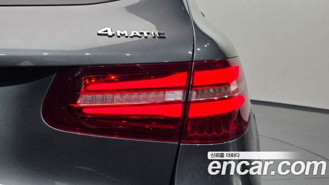 Mercedes-Benz GLC-Class GLC220 d 4MATIC