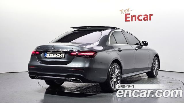 Mercedes-Benz E-Class E350 4MATIC AMG Line