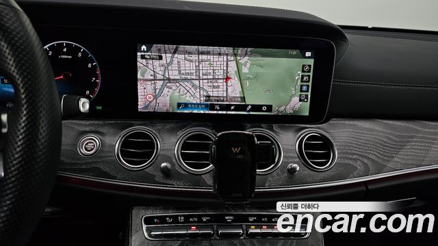 Mercedes-Benz E-Class E350 4MATIC AMG Line