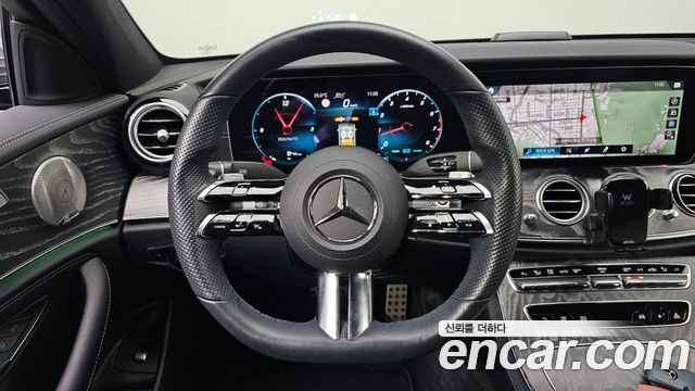 Mercedes-Benz E-Class E350 4MATIC AMG Line