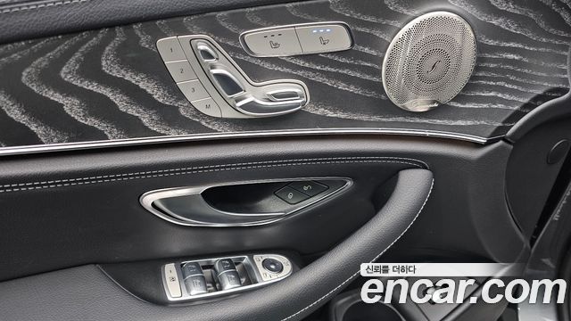 Mercedes-Benz E-Class E350 4MATIC AMG Line
