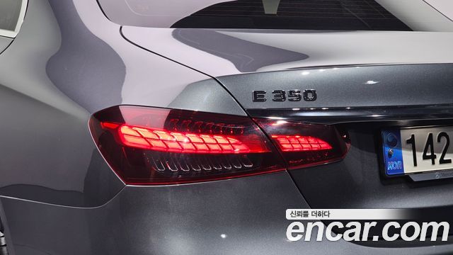Mercedes-Benz E-Class E350 4MATIC AMG Line