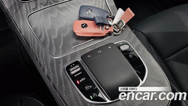 Mercedes-Benz E-Class E350 4MATIC AMG Line