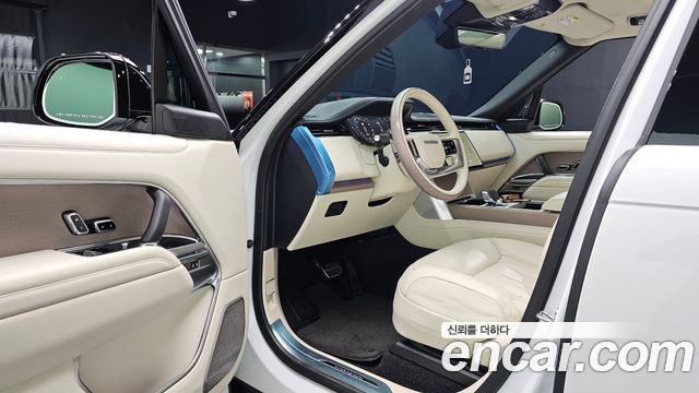 Land Rover Range Rover P530 Autobiography Long Wheel Base