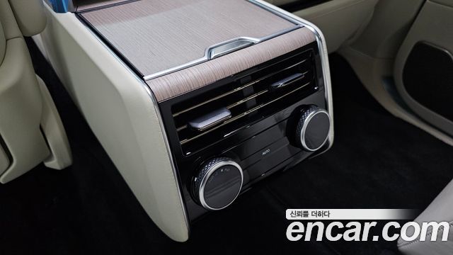 Land Rover Range Rover P530 Autobiography Long Wheel Base