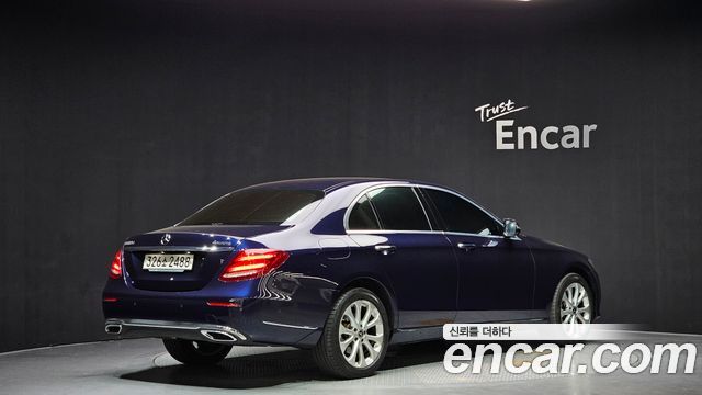 Mercedes-Benz E-Class E220d 4MATIC Exclusive