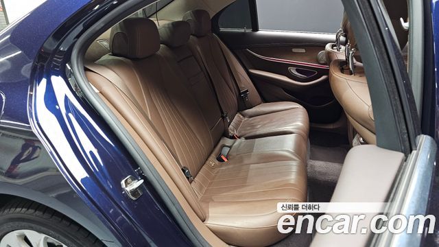 Mercedes-Benz E-Class E220d 4MATIC Exclusive