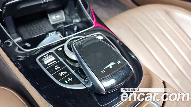 Mercedes-Benz E-Class E220d 4MATIC Exclusive