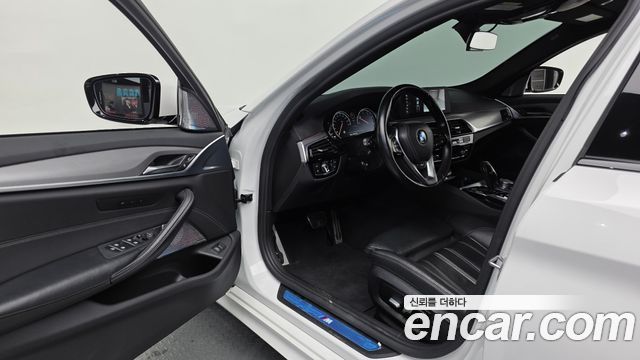 BMW 5-Series 520d M Sport package