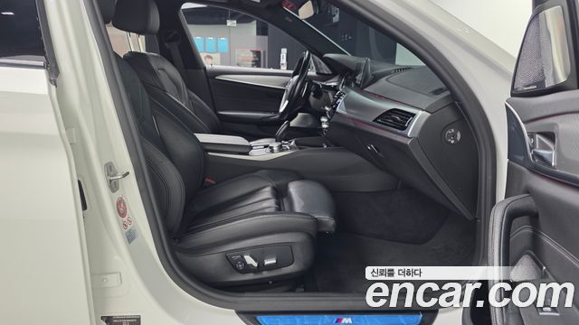 BMW 5-Series 520d M Sport package