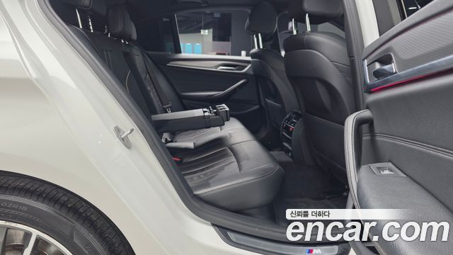 BMW 5-Series 520d M Sport package