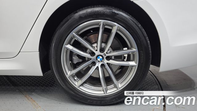 BMW 5-Series 520d M Sport package