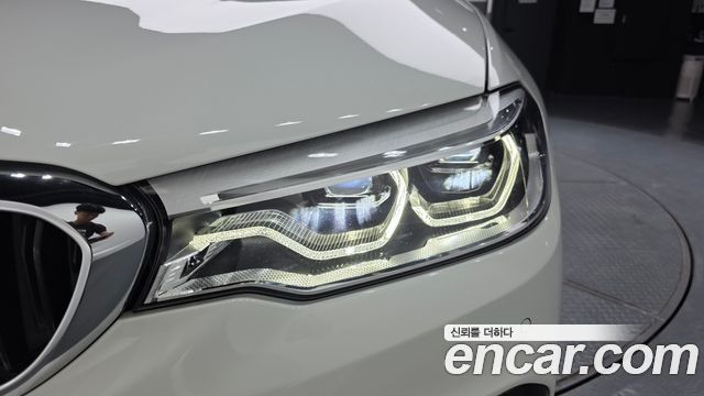 BMW 5-Series 520d M Sport package