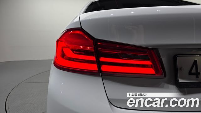 BMW 5-Series 520d M Sport package