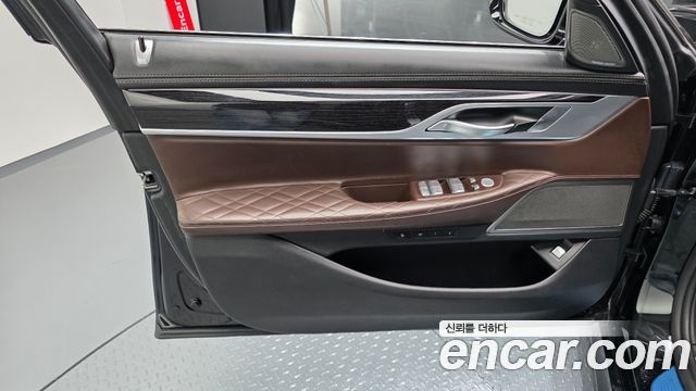 BMW 7-Series 730d xDrive M Sport
