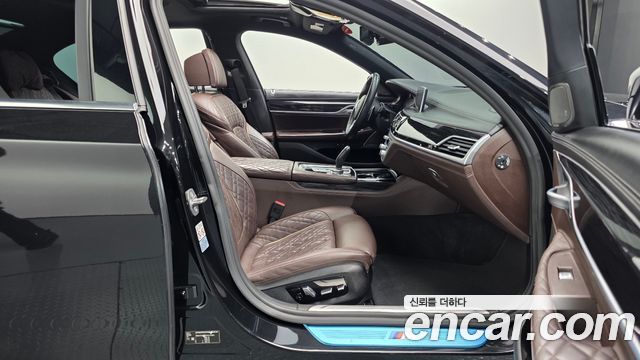 BMW 7-Series 730d xDrive M Sport