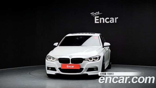 BMW 3-Series 330i M Sport Shadow
