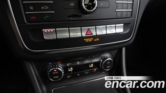 Mercedes-Benz GLA-Class GLA220 Premium