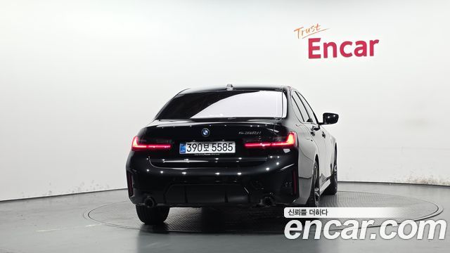 BMW 3-Series 320i M Sport