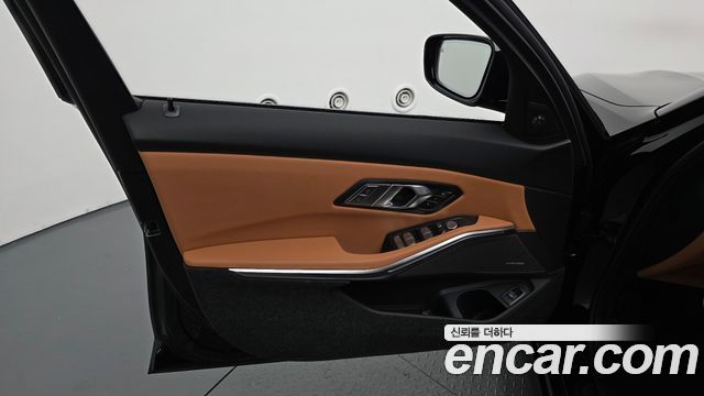 BMW 3-Series 320i M Sport