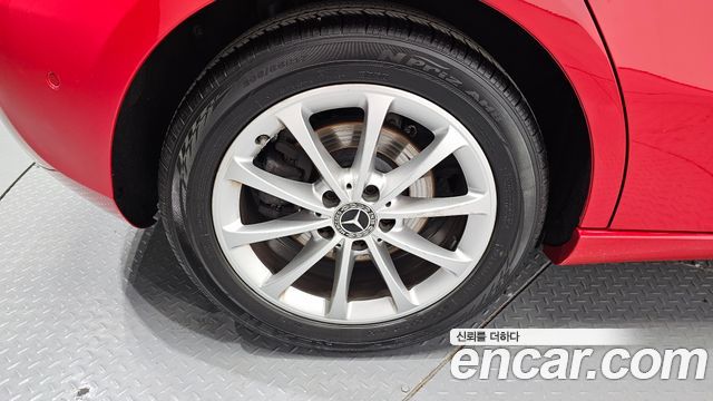 Mercedes-Benz A-Class A220 Hatchback