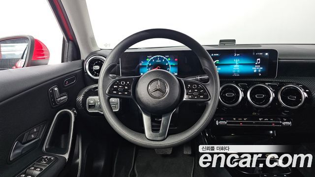 Mercedes-Benz A-Class A220 Hatchback