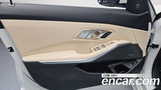 BMW 3-Series 320i M Sport