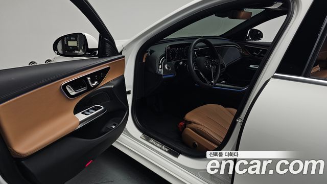 Mercedes-Benz E-Class E200 Avantgarde