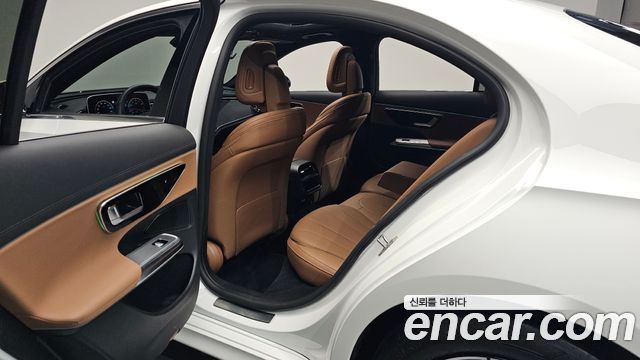 Mercedes-Benz E-Class E200 Avantgarde