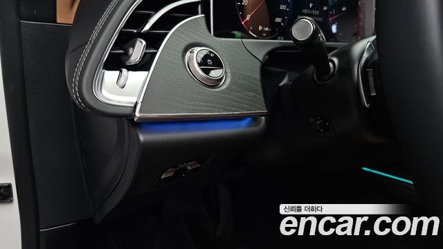 Mercedes-Benz E-Class E200 Avantgarde