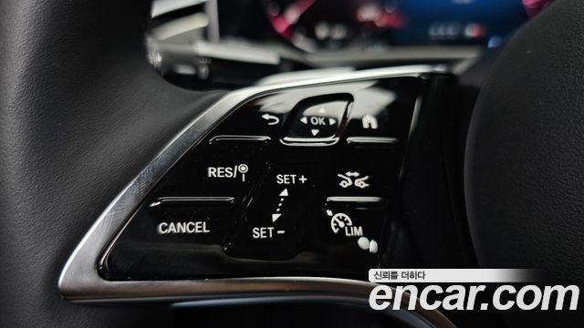 Mercedes-Benz E-Class E200 Avantgarde