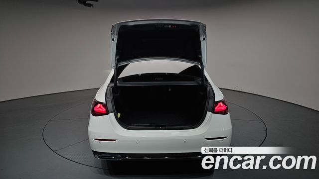Mercedes-Benz E-Class E200 Avantgarde