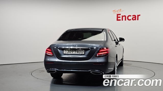 Mercedes-Benz E-Class E220d Exclusive