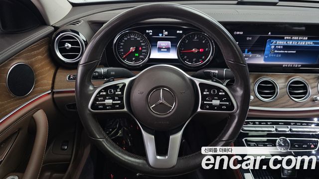 Mercedes-Benz E-Class E220d Exclusive