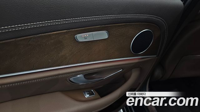 Mercedes-Benz E-Class E220d Exclusive