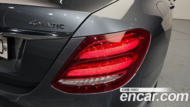 Mercedes-Benz E-Class E220d Exclusive