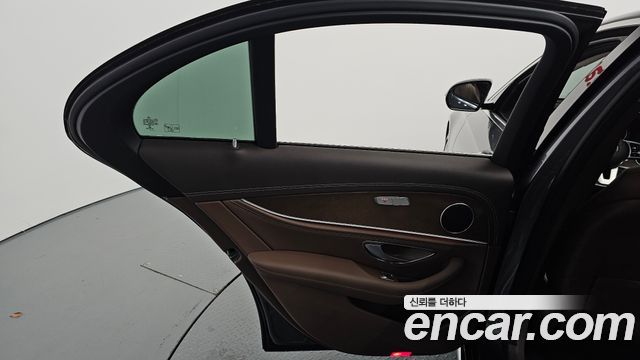 Mercedes-Benz E-Class E220d Exclusive