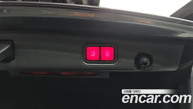 Mercedes-Benz E-Class E220d Exclusive