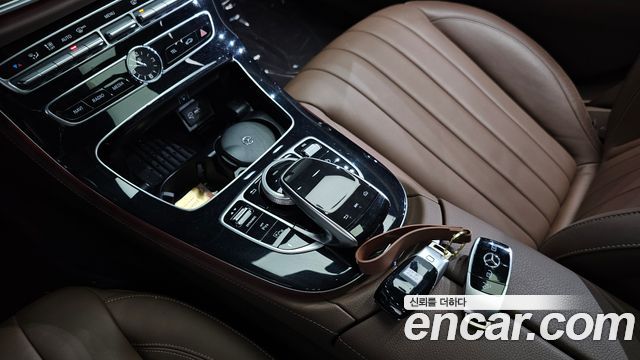 Mercedes-Benz E-Class E220d Exclusive