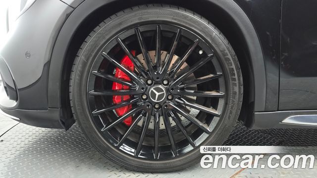 Mercedes-Benz GLA-Class GLA45 AMG 4MATIC