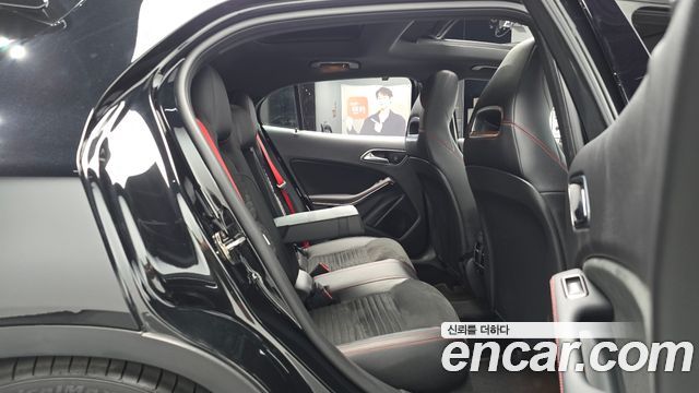 Mercedes-Benz GLA-Class GLA45 AMG 4MATIC