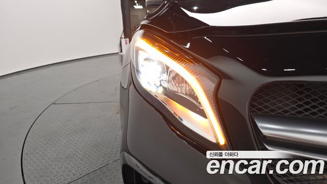 Mercedes-Benz GLA-Class GLA45 AMG 4MATIC