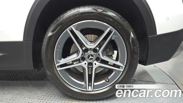 Mercedes-Benz GLB-Class GLB250 4MATIC