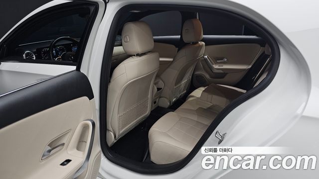 Mercedes-Benz A-Class A220 Hatchback