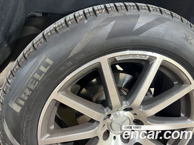 Mercedes-Benz G-Class G350 d Sport Package