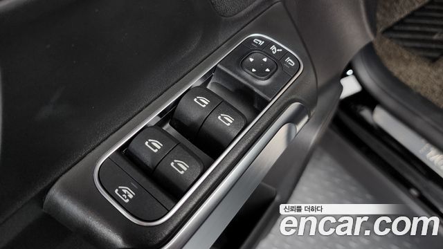 Mercedes-Benz GLB-Class GLB250 4MATIC